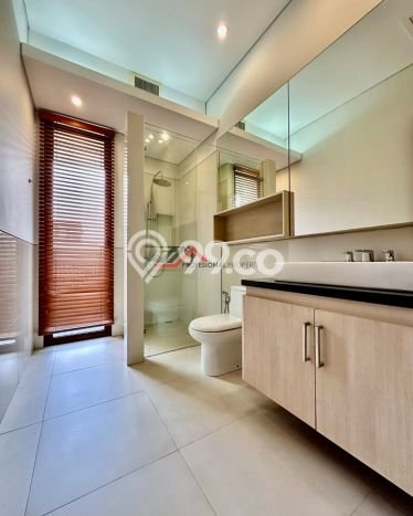 Rumah Mewah LB 475m2 Siap Huni Desain Elegan di Cipete, Jakarta Selatan Rumah Mewah LB 475m2 Siap Huni Desain Elegan di Cipete, Jakarta Selatan