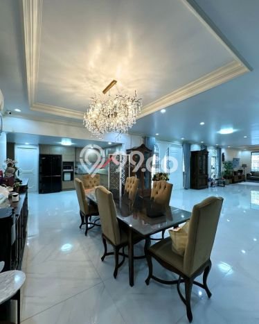 Rumah Mewah LB 800m2 Siap Huni Desain Elegan di Cipete, Jakarta Selatan Rumah Mewah LB 800m2 Siap Huni Desain Elegan di Cipete, Jakarta Selatan