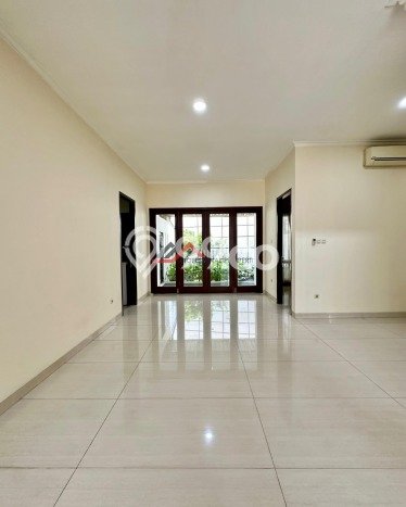 Rumah Elit LB 200m2 Siap Huni Desain Elegan di Cipete, Jakarta Selatan Rumah Elit LB 200m2 Siap Huni Desain Elegan di Cipete, Jakarta Selatan