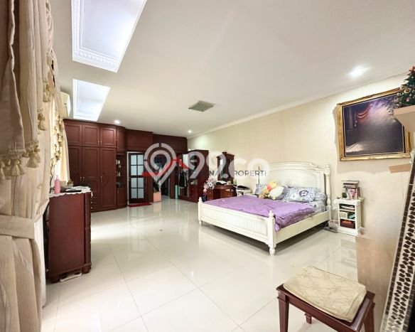 Hunian Elit LB 430m2 Siap Pakai Desain Elegan di Cipete, Jakarta Selatan Hunian Elit LB 430m2 Siap Pakai Desain Elegan di Cipete, Jakarta Selatan