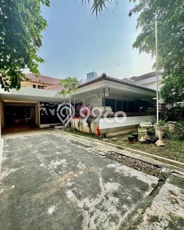 For Sale! Luxury House LT 550m2 Desain Elegan di Kuningan For Sale! Luxury House LT 550m2 Desain Elegan di Kuningan
