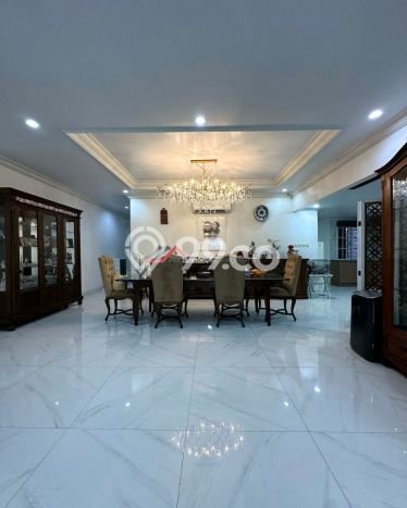 Rumah Mewah LB 800m2 Siap Huni Desain Elegan di Cipete, Jakarta Selatan Rumah Mewah LB 800m2 Siap Huni Desain Elegan di Cipete, Jakarta Selatan