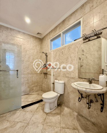 Dijual Rumah Premium dengan Fasilitas Sekitar Komplit di Cilandak, Jakarta Selatan Dijual Rumah Premium dengan Fasilitas Sekitar Komplit di Cilandak, Jakarta Selatan