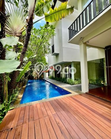 Rumah Mewah LB 475m2 Siap Huni Desain Elegan di Cipete, Jakarta Selatan Rumah Mewah LB 475m2 Siap Huni Desain Elegan di Cipete, Jakarta Selatan