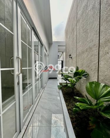 Jual Rumah Mewah Elegan Dengan View Eksklusif di Lebak Bulus, Jakarta Selatan Jual Rumah Mewah Elegan Dengan View Eksklusif di Lebak Bulus, Jakarta Selatan