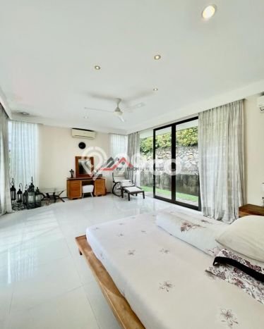 For Sale! Luxury House LT 394m2 Desain Modern di Rancamaya For Sale! Luxury House LT 394m2 Desain Modern di Rancamaya