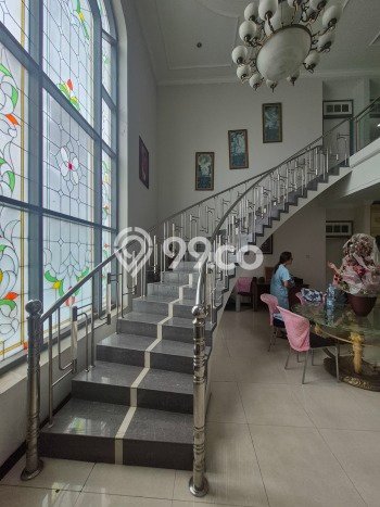 Jarang Ada! Rumah Sewa 5 Kamar Nyaman Siap Huni Babatan Jarang Ada! Rumah Sewa 5 Kamar Nyaman Siap Huni Babatan