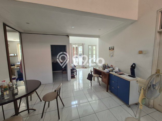For Sale! Luxury House LT 160m2 Desain Modern di Citraland For Sale! Luxury House LT 160m2 Desain Modern di Citraland