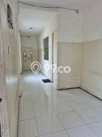 Gudang Disewakan Kawasan Krian, Luas 2525m², Lokasi Komersial, Akses Utama Gudang Disewakan Kawasan Krian, Luas 2525m², Lokasi Komersial, Akses Utama