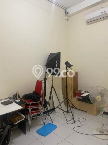 Unit Ruko Dijual di Surabaya LT 100m2 & LB 400m2 Unit Ruko Dijual di Surabaya LT 100m2 & LB 400m2