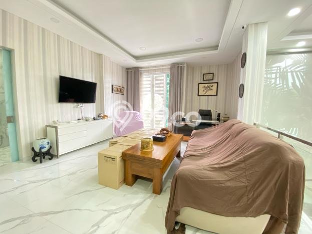 For Sale Rumah Elit Exclusive di Wiyung, Surabaya For Sale Rumah Elit Exclusive di Wiyung, Surabaya