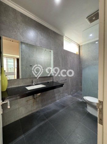 Ready to Use! Luxury House LT 162m2 Desain Modern di Surabaya Kota Ready to Use! Luxury House LT 162m2 Desain Modern di Surabaya Kota