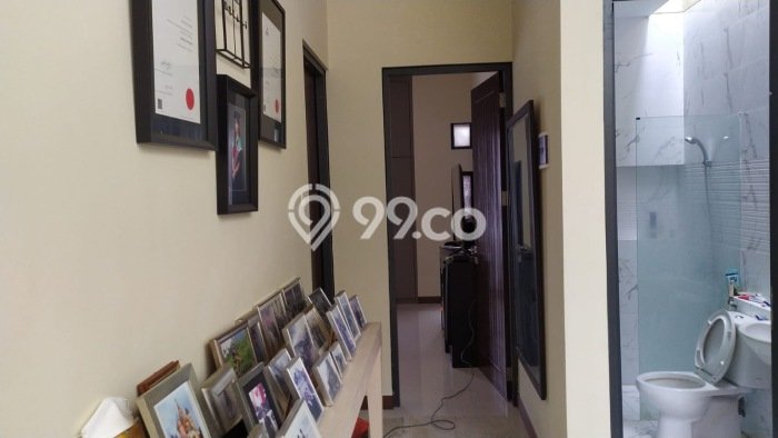 Rumah Elit Modern Tanpa Renovasi di Surabaya Kota Surabaya Rumah Elit Modern Tanpa Renovasi di Surabaya Kota Surabaya