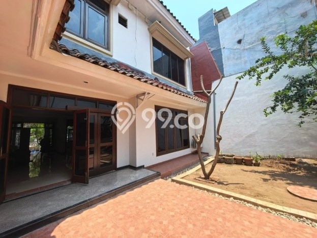 Rumah Elit Modern Tanpa Renovasi di Surabaya Kota Surabaya Rumah Elit Modern Tanpa Renovasi di Surabaya Kota Surabaya