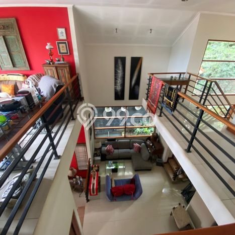 Rumah Eksklusif Siap Huni LT 728m2 di Cibeunying Kidul, Bandung Rumah Eksklusif Siap Huni LT 728m2 di Cibeunying Kidul, Bandung