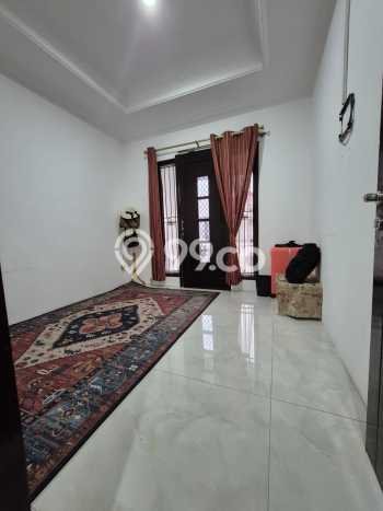Rumah Elit LB 235m2 Siap Huni Desain Elegan di Gandul, Depok Rumah Elit LB 235m2 Siap Huni Desain Elegan di Gandul, Depok