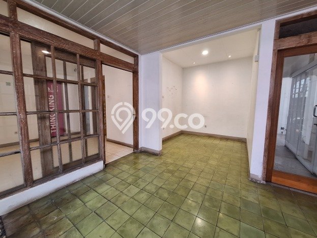 Rumah Elit Modern Tanpa Renovasi di Terogong Jakarta Selatan Rumah Elit Modern Tanpa Renovasi di Terogong Jakarta Selatan