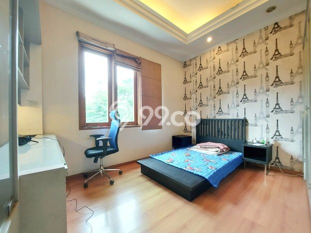 KESEMPATAN EMAS! Rumah Premium di Ciputat Timur, Tangerang Selatan, LT 299m² LB 330m² KESEMPATAN EMAS! Rumah Premium di Ciputat Timur, Tangerang Selatan, LT 299m² LB 330m²