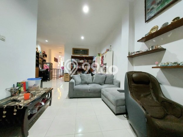 Rumah Premium LT 90m² / LB 168m² di Kawasan Nyaman Kemanggisan, Jakarta Barat Rumah Premium LT 90m² / LB 168m² di Kawasan Nyaman Kemanggisan, Jakarta Barat
