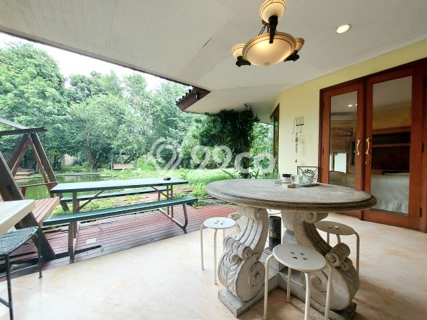 Rumah 5 KT 6 KM LT 1200m², Luas Bangunan 600m² di Pejaten, Jakarta Selatan Rumah 5 KT 6 KM LT 1200m², Luas Bangunan 600m² di Pejaten, Jakarta Selatan