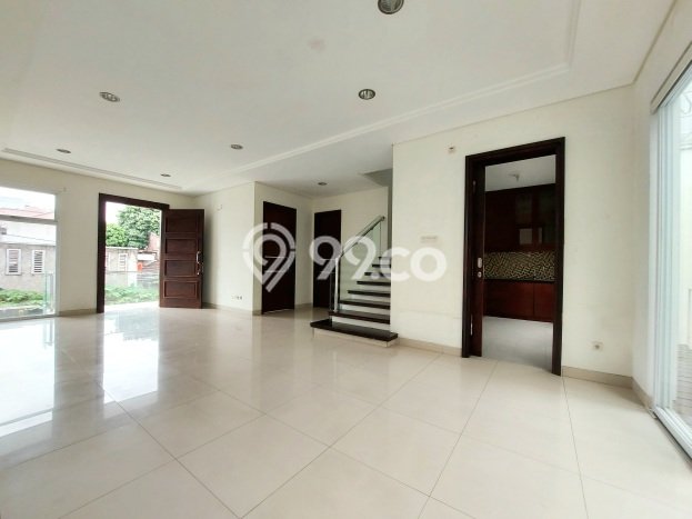 HUNIAN BERKELAS! Rumah Exclusive Kebayoran Baru, Jakarta Selatan, LT 120m² LB 255m² HUNIAN BERKELAS! Rumah Exclusive Kebayoran Baru, Jakarta Selatan, LT 120m² LB 255m²