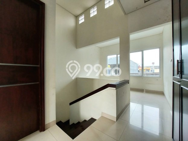 HUNIAN BERKELAS! Rumah Exclusive Kebayoran Baru, Jakarta Selatan, LT 120m² LB 255m² HUNIAN BERKELAS! Rumah Exclusive Kebayoran Baru, Jakarta Selatan, LT 120m² LB 255m²