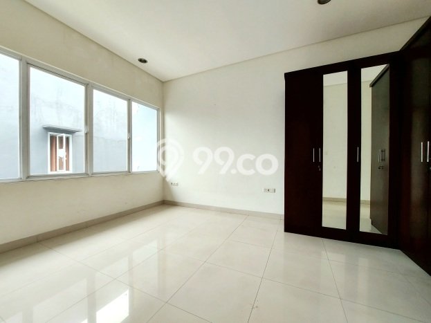 HUNIAN BERKELAS! Rumah Exclusive Kebayoran Baru, Jakarta Selatan, LT 120m² LB 255m² HUNIAN BERKELAS! Rumah Exclusive Kebayoran Baru, Jakarta Selatan, LT 120m² LB 255m²