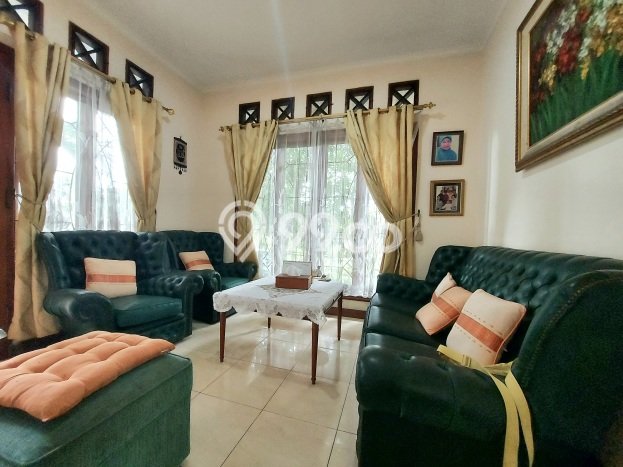 BEST OFFER! Rumah Untuk Investasi area Ciputat Timur, Luas 221m² Bangunan 209m² BEST OFFER! Rumah Untuk Investasi area Ciputat Timur, Luas 221m² Bangunan 209m²