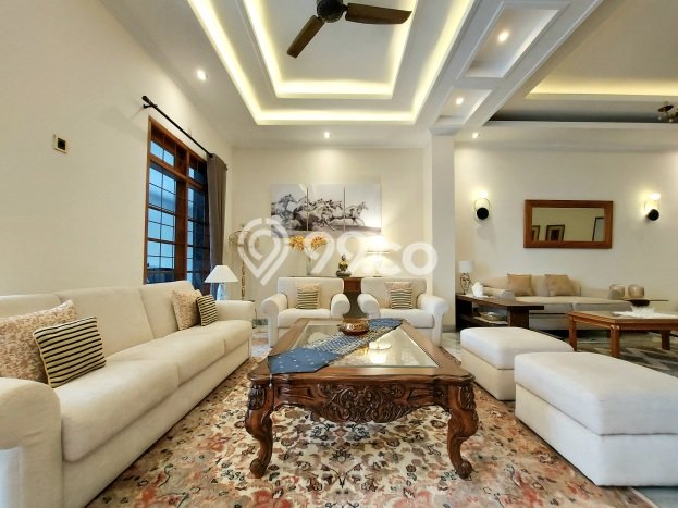 Rumah Asri LB 500m² View Gunung di Cinere, Depok Rumah Asri LB 500m² View Gunung di Cinere, Depok