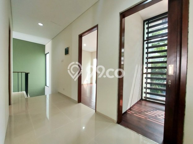 Bisa KPR! Rumah Lebak Bulus, Jakarta Selatan, Luas 178m² Bangunan 187m² Bisa KPR! Rumah Lebak Bulus, Jakarta Selatan, Luas 178m² Bangunan 187m²