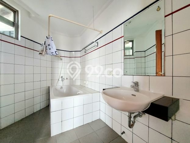 SPECIAL PRICE! Apartemen di Kebayoran Baru, 2 KT, Luas 144m² SPECIAL PRICE! Apartemen di Kebayoran Baru, 2 KT, Luas 144m²