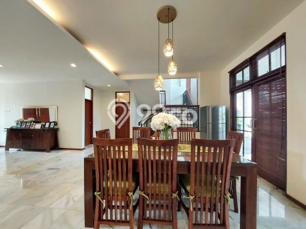 Rumah Idaman dengan 5 Kamar Tidur di Lingkungan Asri Cipete, Jakarta Selatan Rumah Idaman dengan 5 Kamar Tidur di Lingkungan Asri Cipete, Jakarta Selatan
