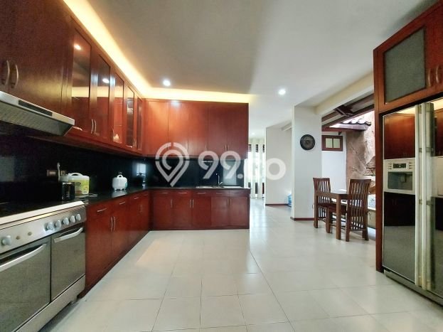 Rumah Idaman dengan 5 Kamar Tidur di Lingkungan Asri Cipete, Jakarta Selatan Rumah Idaman dengan 5 Kamar Tidur di Lingkungan Asri Cipete, Jakarta Selatan