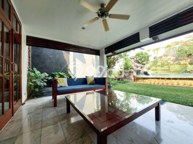 Rumah Idaman dengan 5 Kamar Tidur di Lingkungan Asri Cipete, Jakarta Selatan Rumah Idaman dengan 5 Kamar Tidur di Lingkungan Asri Cipete, Jakarta Selatan