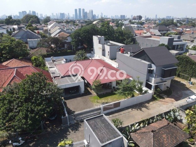 Dijual Rumah 3 KT di Cilandak, Jakarta Selatan - LT 704m² Dijual Rumah 3 KT di Cilandak, Jakarta Selatan - LT 704m²