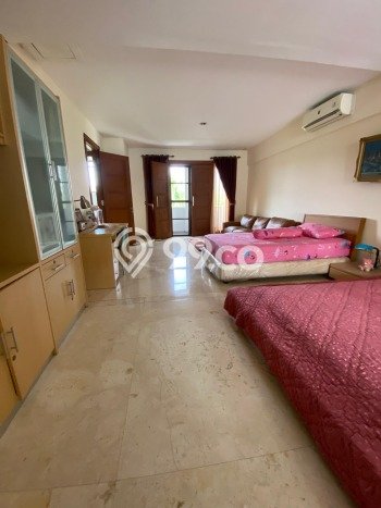 Ready to Use! Luxury House LT 173m2 Desain Elegan di Lebak Bulus Ready to Use! Luxury House LT 173m2 Desain Elegan di Lebak Bulus
