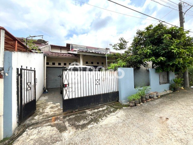 Dijual Rumah 3 Kamar Lokasi Strategis Nyaman dan Strategis di Ciputat Dijual Rumah 3 Kamar Lokasi Strategis Nyaman dan Strategis di Ciputat