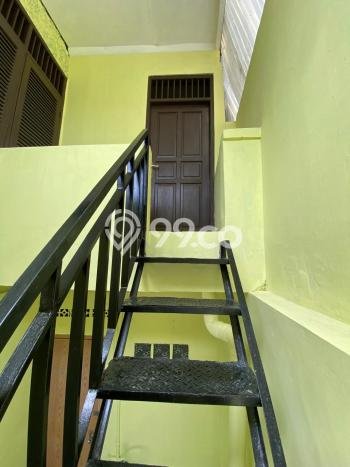 Rumah Modern 4 KT di Lebak Bulus Jakarta Selatan Unfurnished Rumah Modern 4 KT di Lebak Bulus Jakarta Selatan Unfurnished
