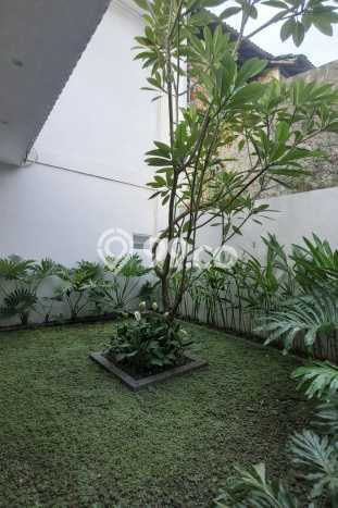 Rumah Strategis Minimalis Lb 100m2 di Limo, Depok Rumah Strategis Minimalis Lb 100m2 di Limo, Depok