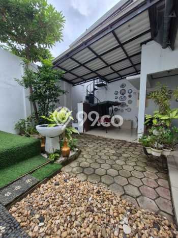 Rumah Elit LB 235m2 Siap Huni Desain Elegan di Gandul, Depok Rumah Elit LB 235m2 Siap Huni Desain Elegan di Gandul, Depok