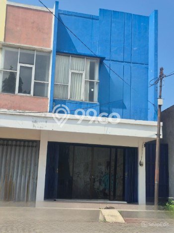 Ruko Dijual Lokasi Emas di Taman Luas 93m2 Ruko Dijual Lokasi Emas di Taman Luas 93m2