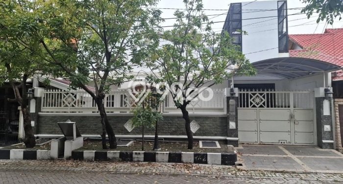 Dijual Hunian Mewah dengan Fasilitas Sekitar Komplit di Rungkut, Surabaya Dijual Hunian Mewah dengan Fasilitas Sekitar Komplit di Rungkut, Surabaya