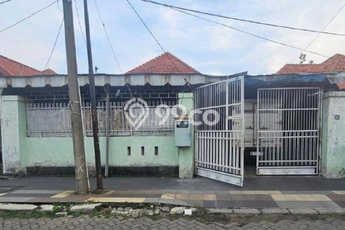 Rumah Luxury Modern Tanpa Renovasi di Surabaya Kota Surabaya Rumah Luxury Modern Tanpa Renovasi di Surabaya Kota Surabaya