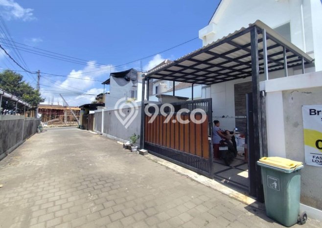 Vila di , Area 178m2m², Lokasi Strategis Vila di , Area 178m2m², Lokasi Strategis