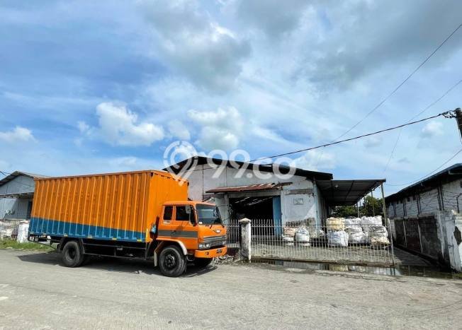 Gudang Bagus Dijual LB 2100m2 Lokasi Strategis Surabaya Area Cocok untuk Berbisnis Gudang Bagus Dijual LB 2100m2 Lokasi Strategis Surabaya Area Cocok untuk Berbisnis