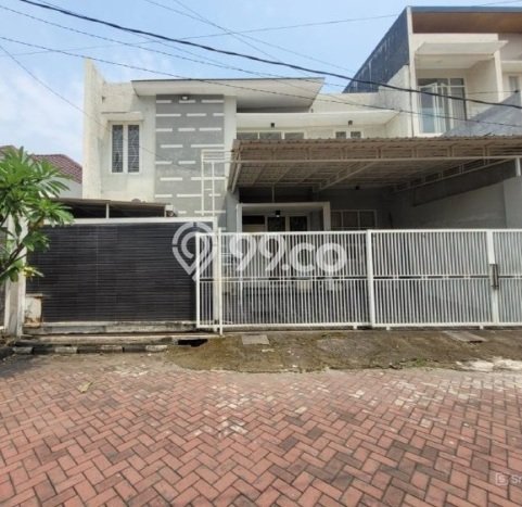 Jual Rumah Bagus Siap Huni LB 165m2 di Wonocolo, Surabaya Jual Rumah Bagus Siap Huni LB 165m2 di Wonocolo, Surabaya