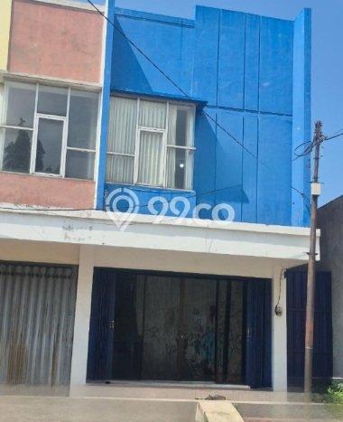 Ruko Dijual Lokasi Emas di Taman Luas 93m2 Ruko Dijual Lokasi Emas di Taman Luas 93m2
