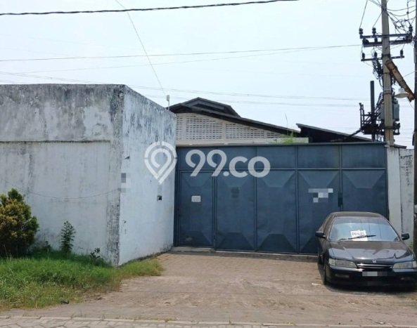 AREA KOMERSIAL! Pabrik di Gresik, Luas 4070m2m², Posisi Strategis AREA KOMERSIAL! Pabrik di Gresik, Luas 4070m2m², Posisi Strategis