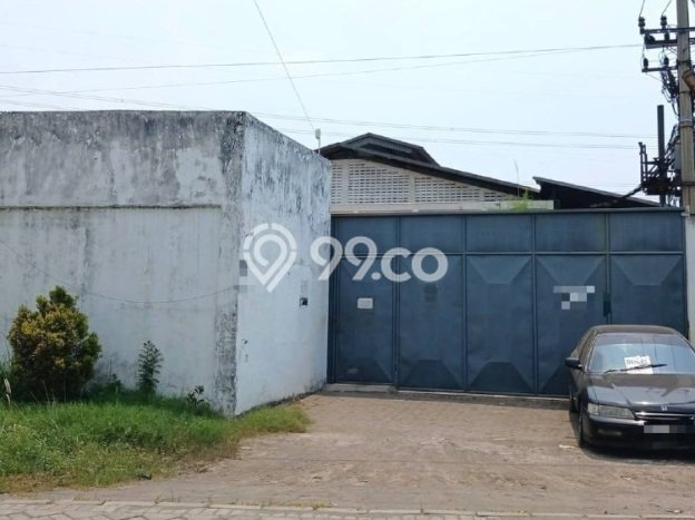 AREA KOMERSIAL! Pabrik di Gresik, Luas 4070m2m², Posisi Strategis AREA KOMERSIAL! Pabrik di Gresik, Luas 4070m2m², Posisi Strategis