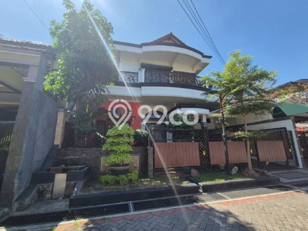 Rumah Mewah Dijual LT 272m2 di Jambangan, Surabaya Rumah Mewah Dijual LT 272m2 di Jambangan, Surabaya